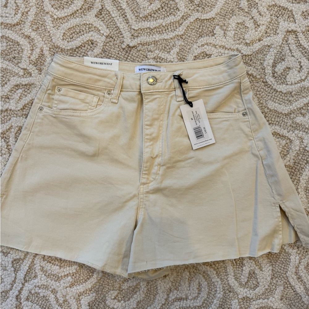 WeWoreWhat High Rise Boyfriend Short ivory/tan size 27 NWT
